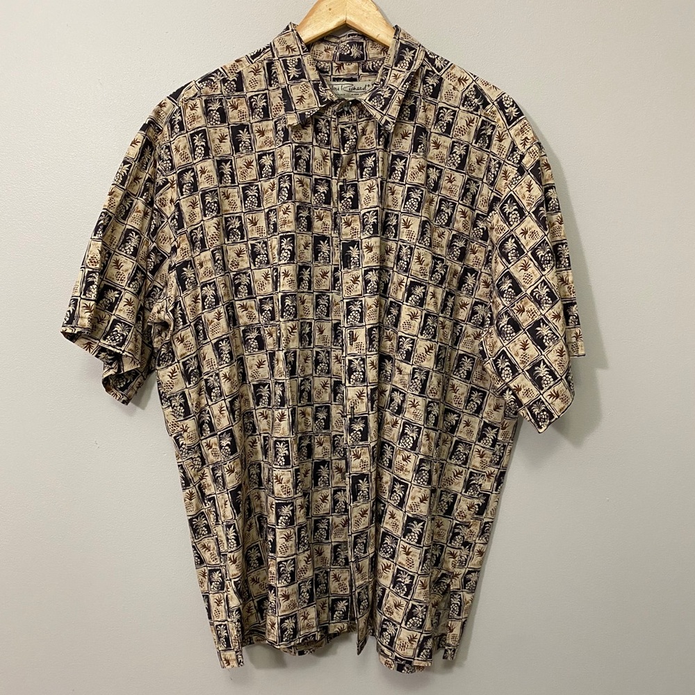 Hawaiian Button Up